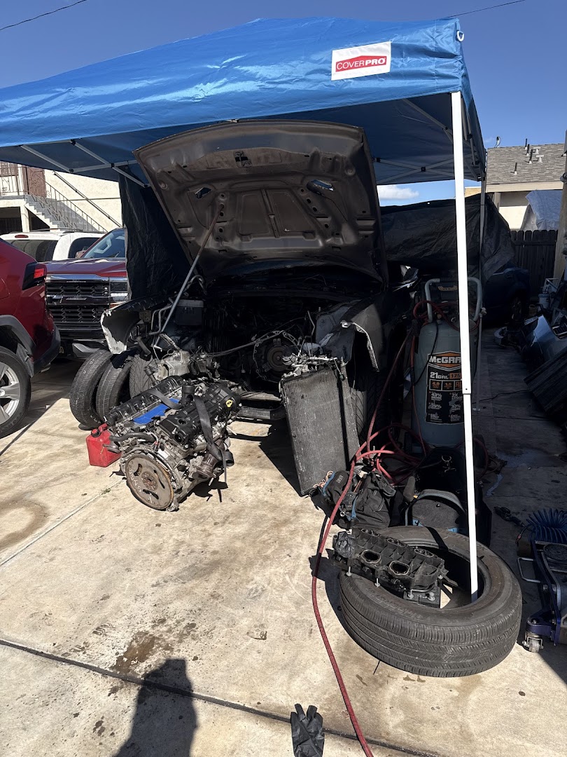 Flores Mobile Auto Repair in action on a vehicle in LA