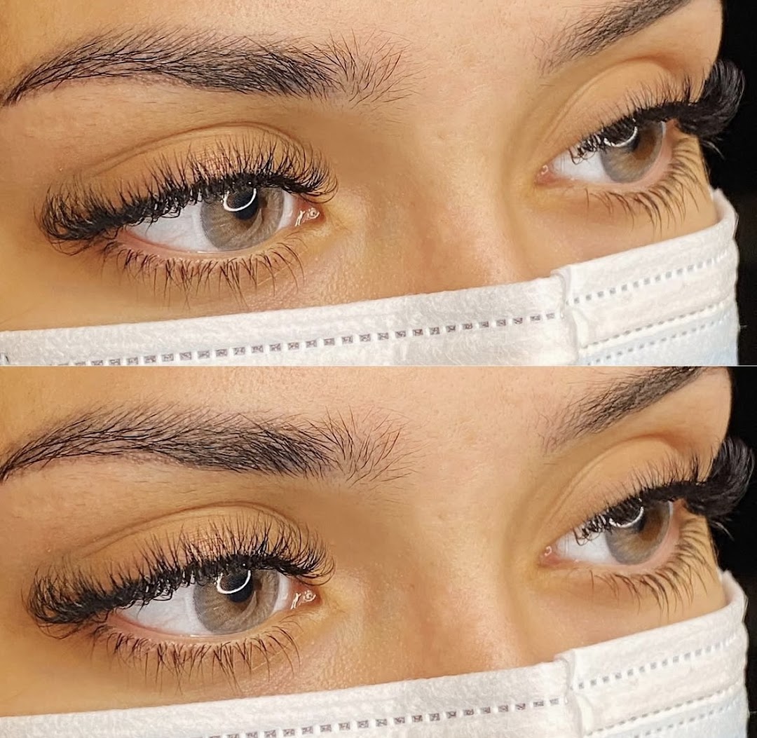 Close-up of beautiful lash extension work by Alexus at Heart and Sol Lashes