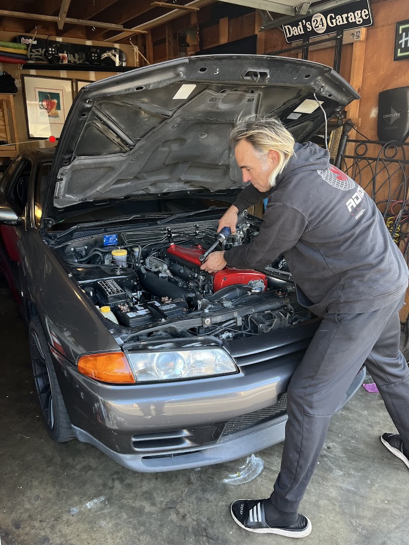 Mobile auto service — professional tooling and equipment